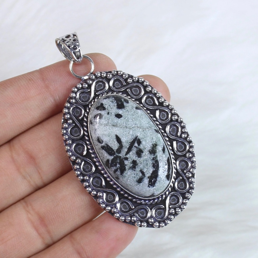 Kiwi jasper pendant